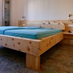 Zirbenholz für Schlafzimmer | Bett